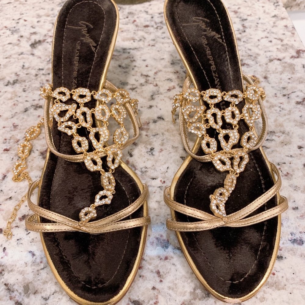 Gorgeous 🌟 GZ heels